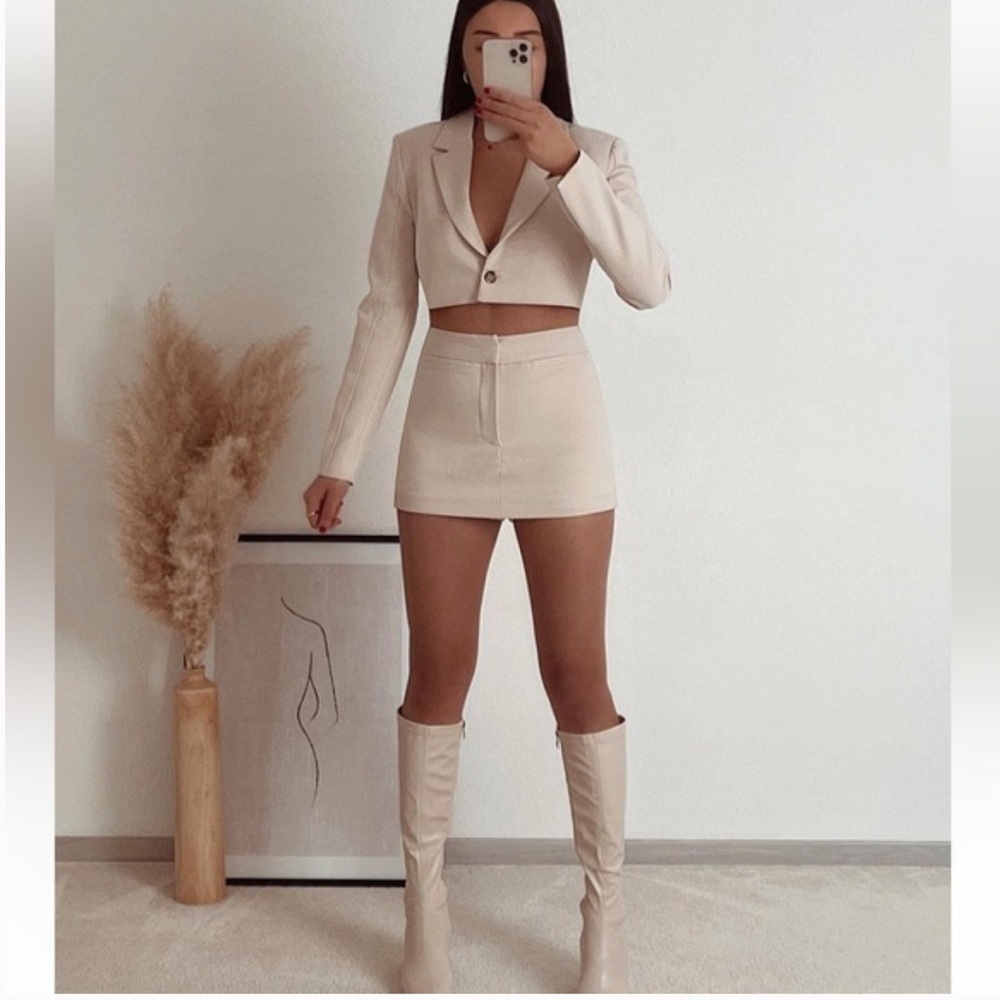 ZARA 2PIECES CROPPED BLAZER AND SPLIT SKIRT in Bone XS